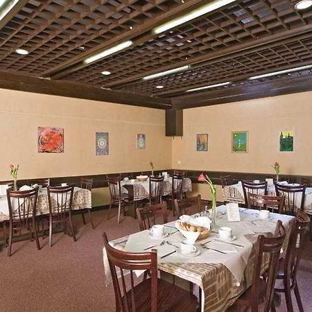Hotel Sofia Prague Nhà hàng bức ảnh